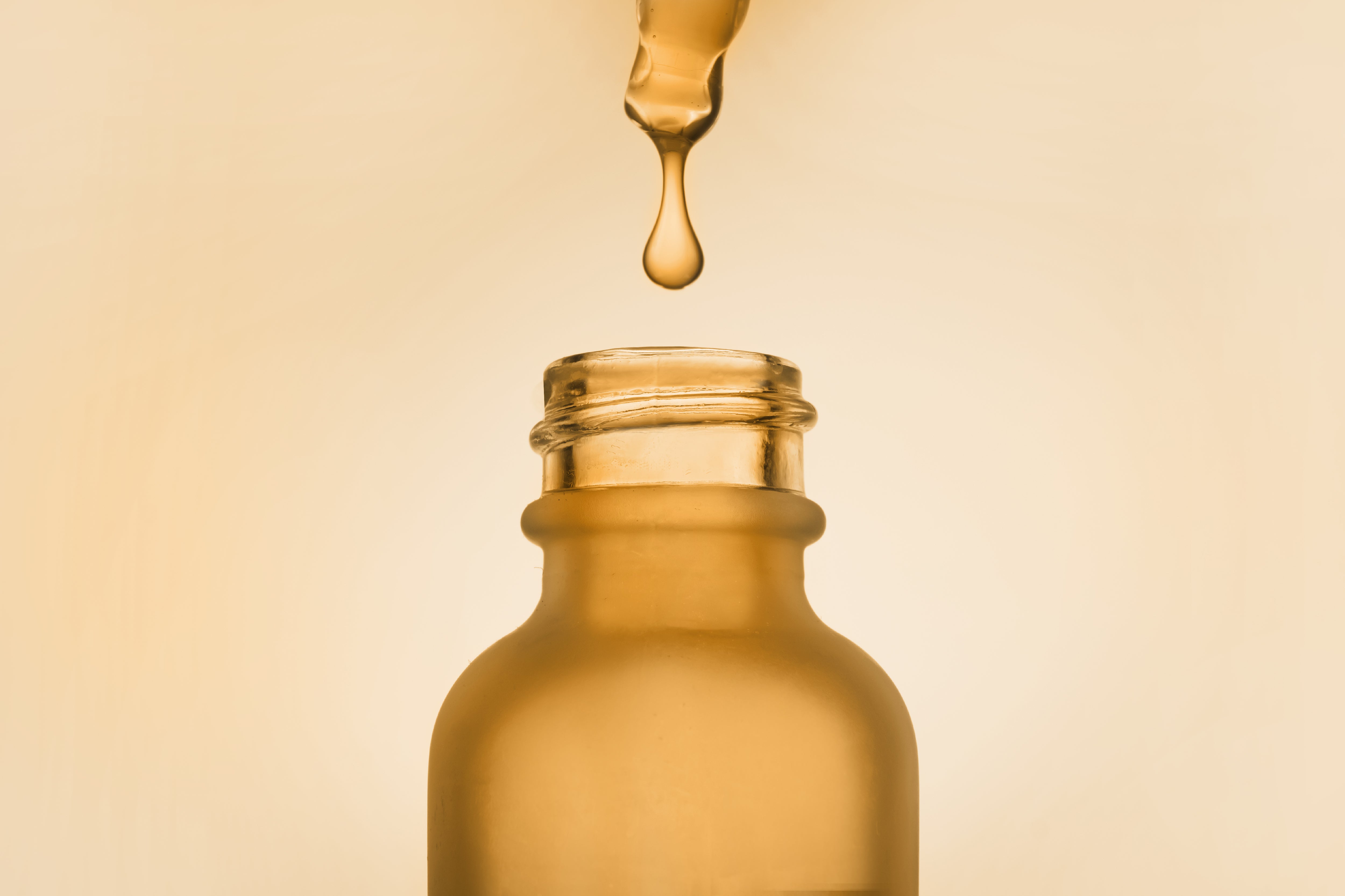 Liquid Gold: Unveiling the Benefits of Jojoba Oil for Your Skin